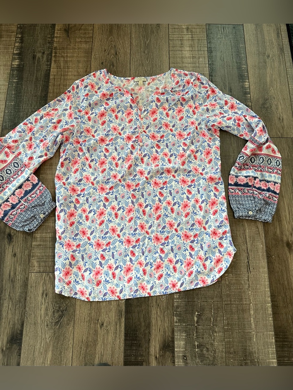 TALBOTS Floral Band Collar Long Sleeve Blouse Contrasting Pattern On Cuffs Med